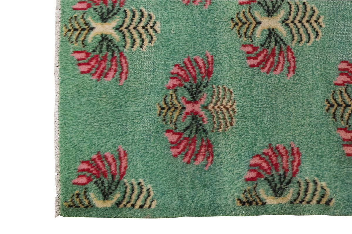 Vintage Large Rug, Oushak Area Rug 4'11 x 7'9 feet 150 x 235 cm