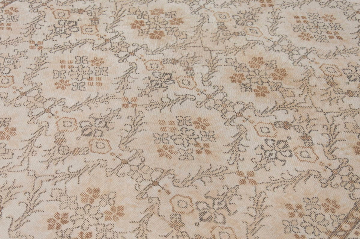 Vintage Large Rug, Oushak Area Rug 6'7" x 9'9" feet 200 x 296 cm