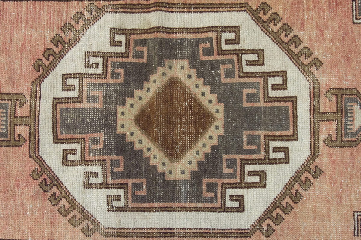 Vintage Rug, Small Oushak Rug 3'1" x 5'5" feet 93 x 165 cm