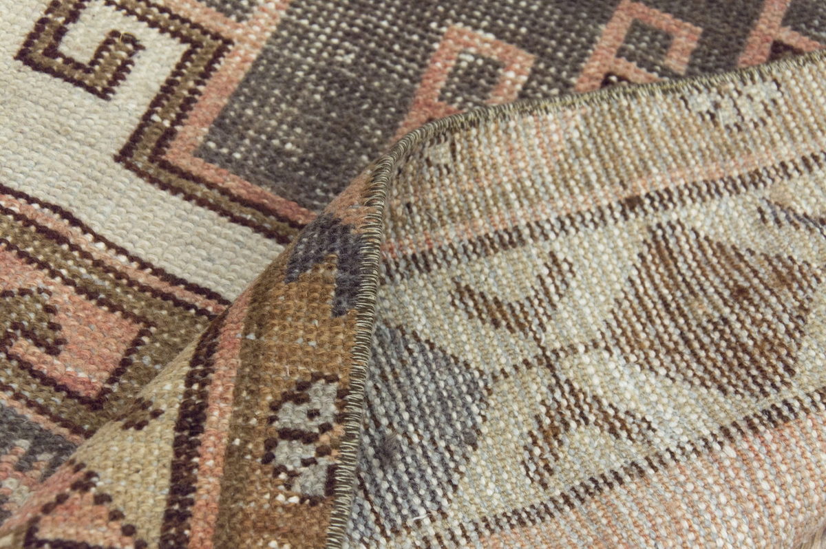 Vintage Rug, Small Oushak Rug 3'1" x 5'5" feet 93 x 165 cm