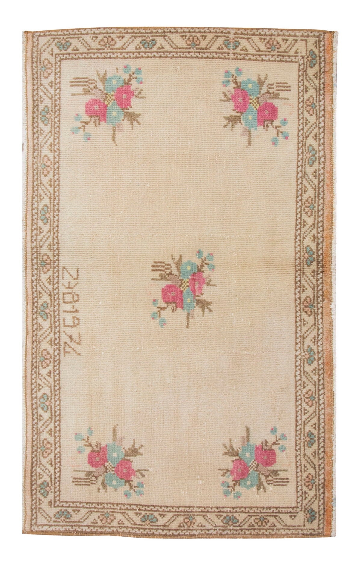 Vintage Rug 2'2" x 3'5" feet 65 x 104 cm
