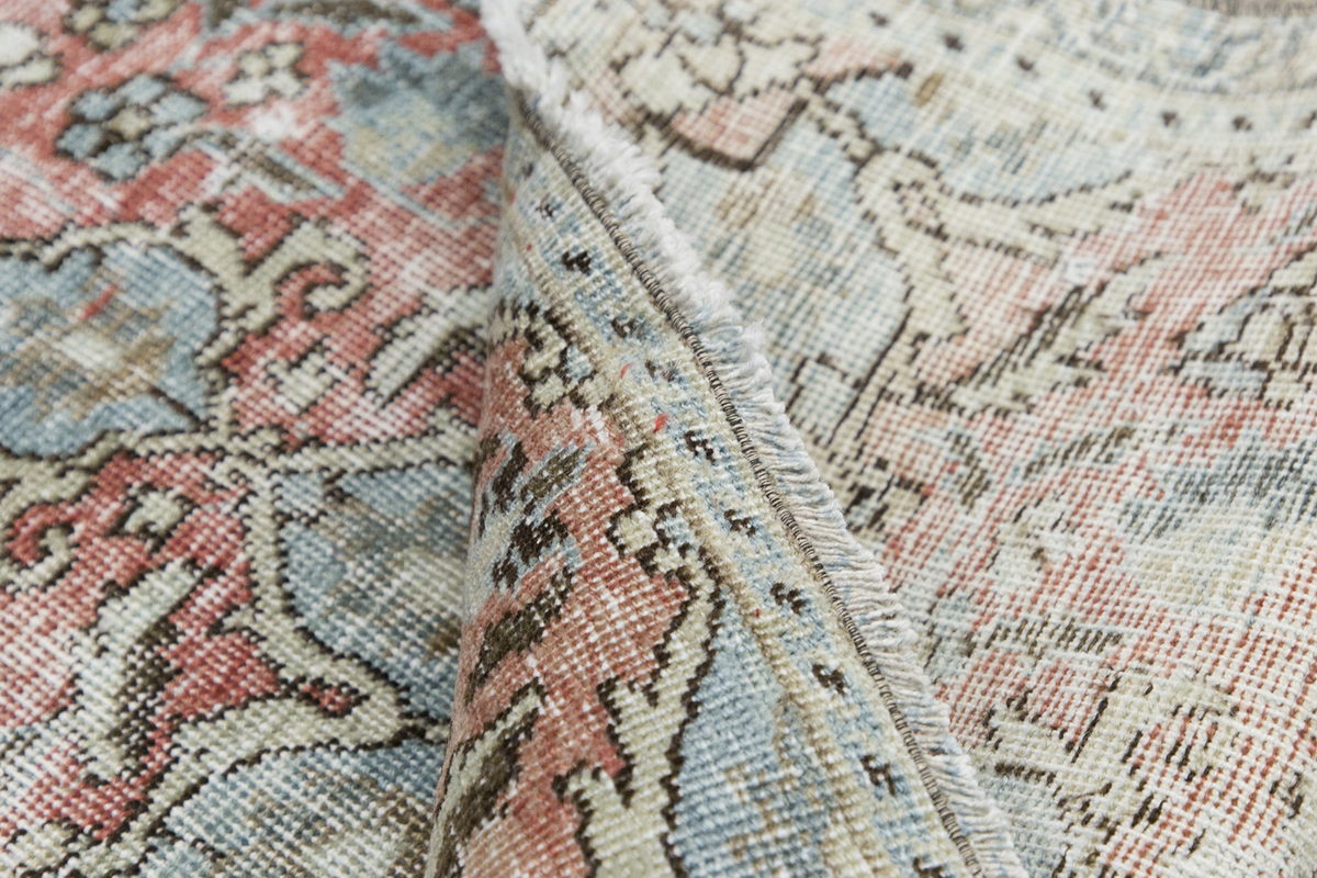 Vintage Rug 2'2" x 3'7" feet 65 x 110 cm