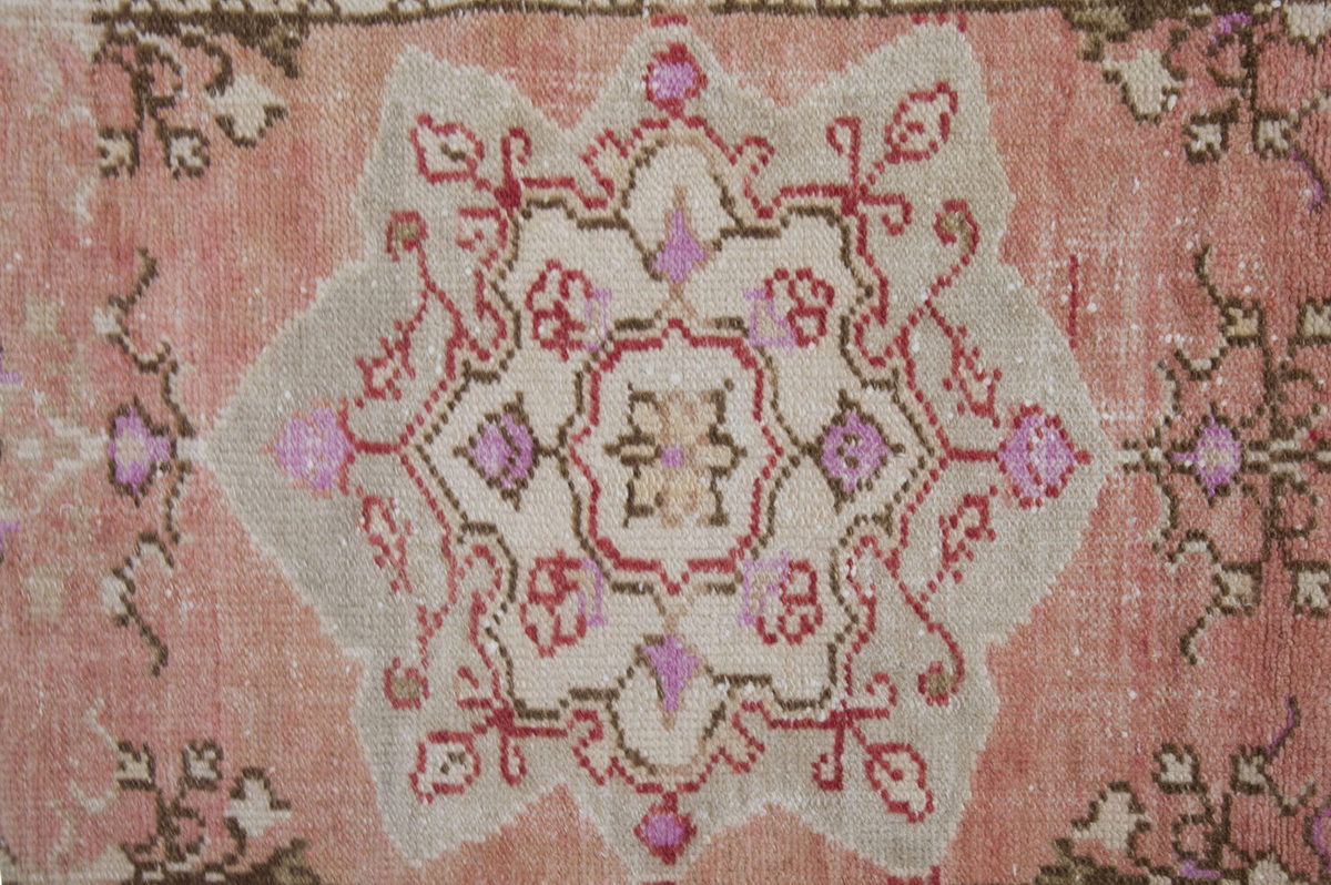 Vintage Rug 2'2" x 4'3" feet 66 x 130 cm