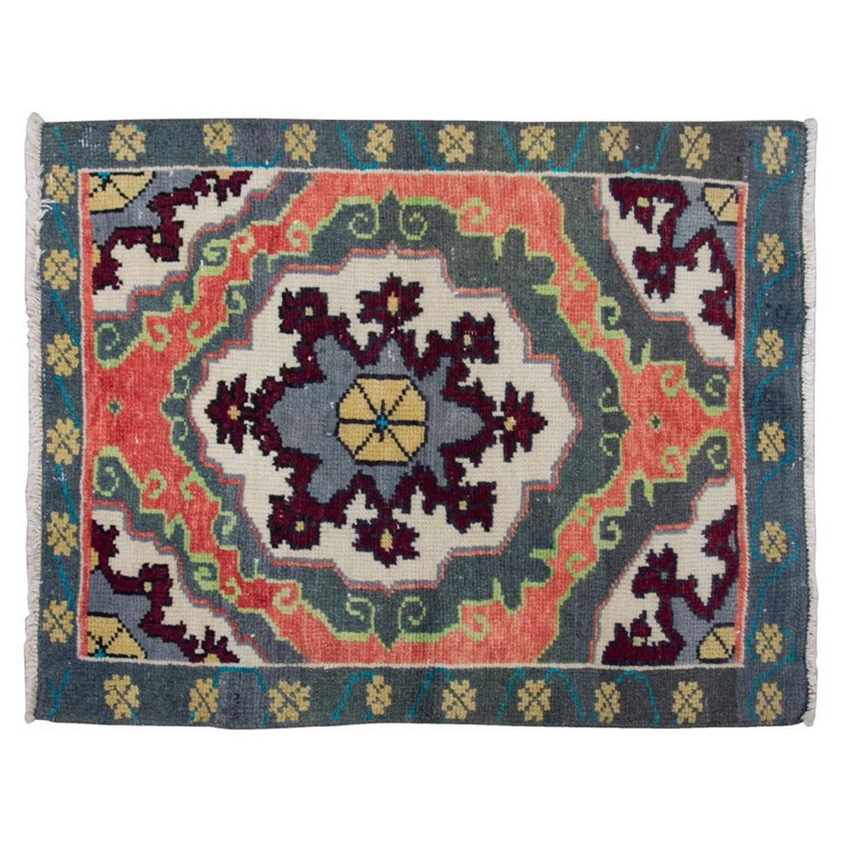 Vintage Rug 2'6" x 3" feet  75 x 91 cm