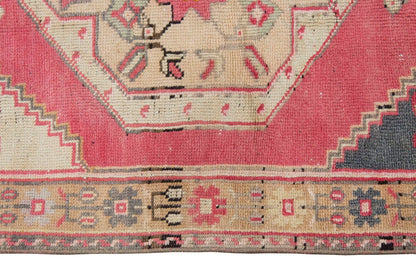Vintage Rug 2'6" x 4'3" feet  77 x 130 cm