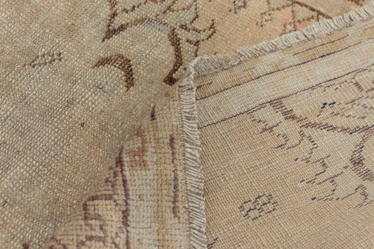 Vintage Rug 2'6" x 4'8" feet 76 x 142 cm