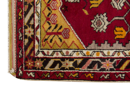 Vintage Rug 2'8" x 5" feet  81 x 150 cm