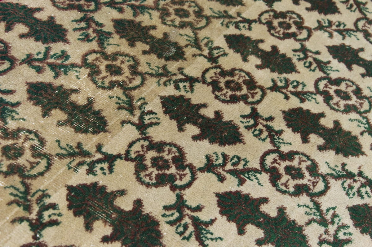 Vintage Rug 2'8" x 7'10" feet 82 x 240 cm