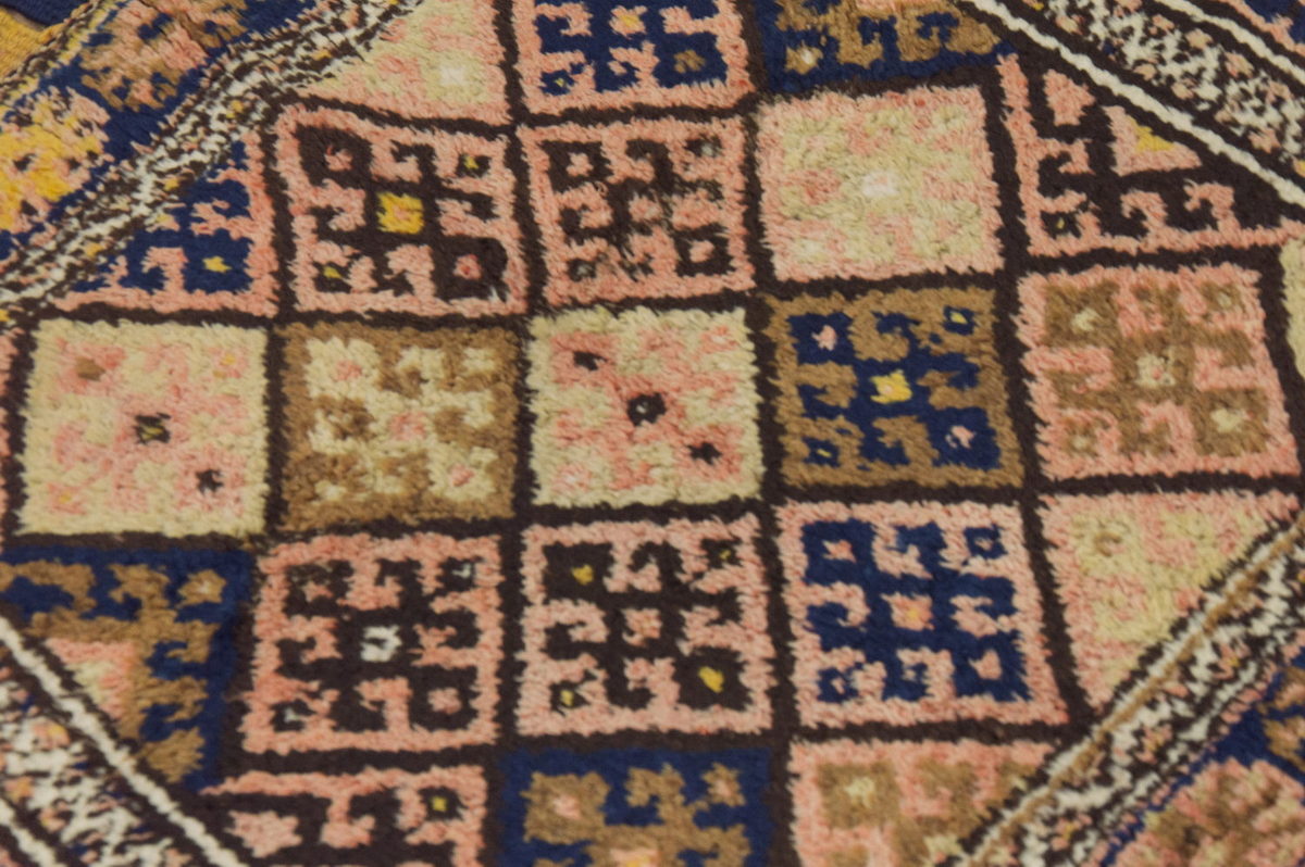 Vintage Rug 2'9" x 3" feet  85 x 93 cm
