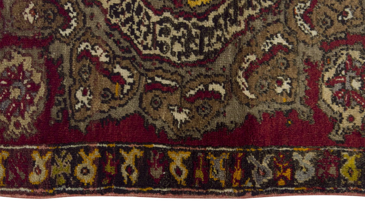 Vintage Rug 3" x 3" feet  86 x 88 cm