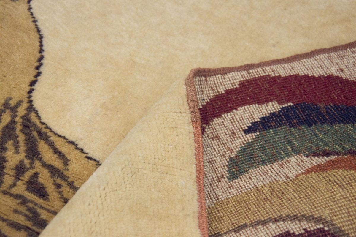 Vintage Rug 3" x 3'3" feet  92 x 100 cm