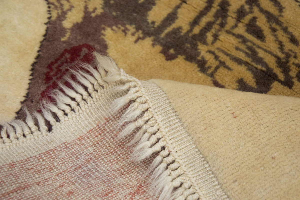 Vintage Rug 3" x 3'3" feet  92 x 100 cm