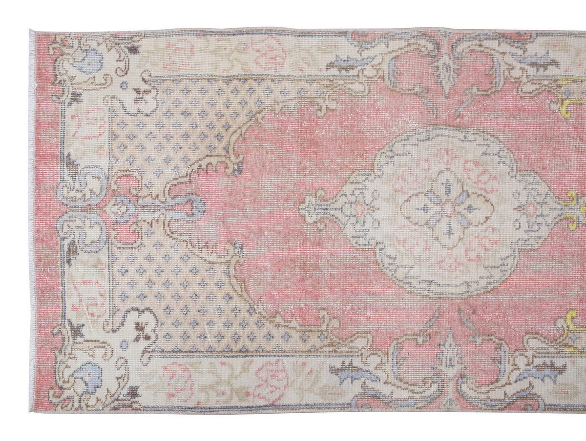 Vintage Rug 3" x 6'1" feet 91 x 186 cm
