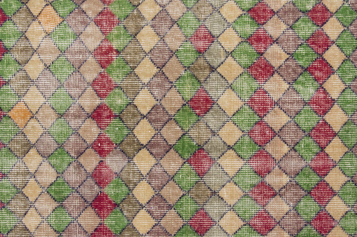 Vintage Rug 3'1" x 5'3" feet  95 x 161 cm