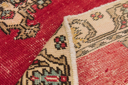 Vintage Rug 3'1" x 5'9" feet  95 x 175 cm