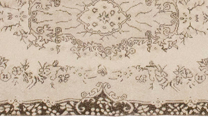 Vintage Rug 3'10" x 6'11" feet 117 x 210 cm