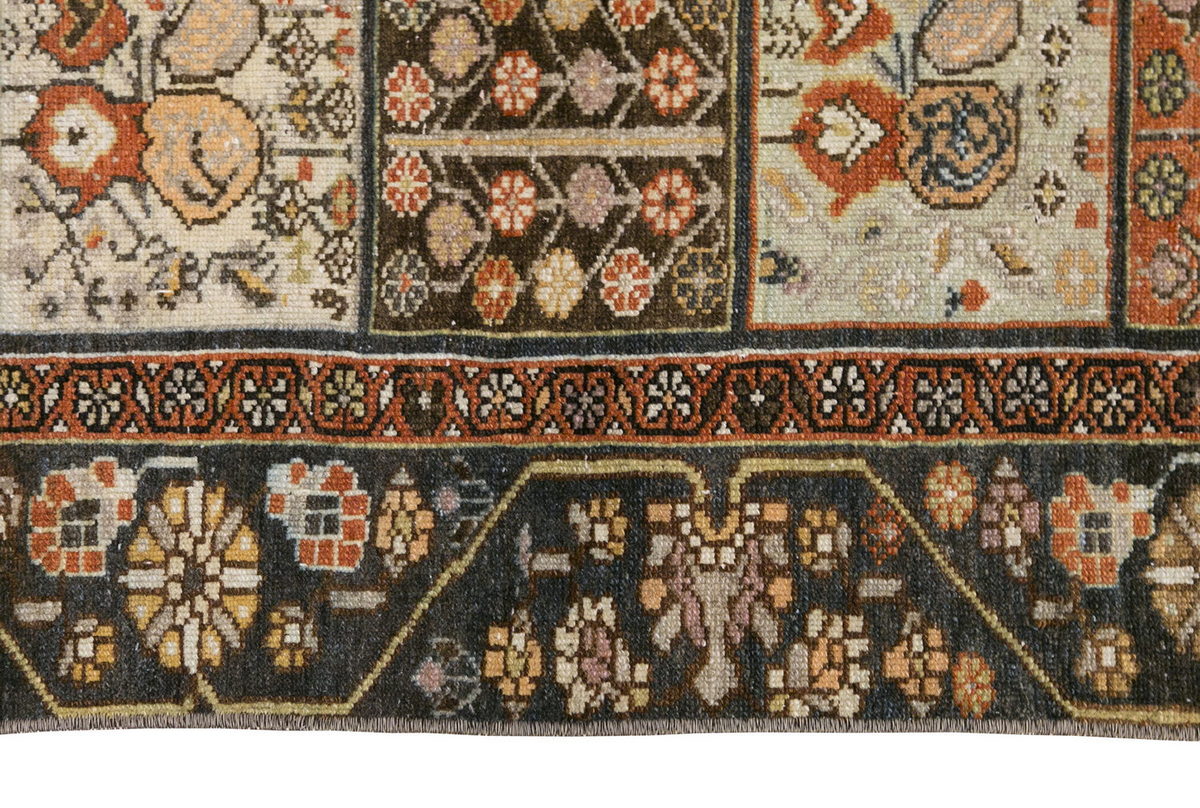 Vintage Rug 3'10" x 6'5" feet 118 x 195 cm