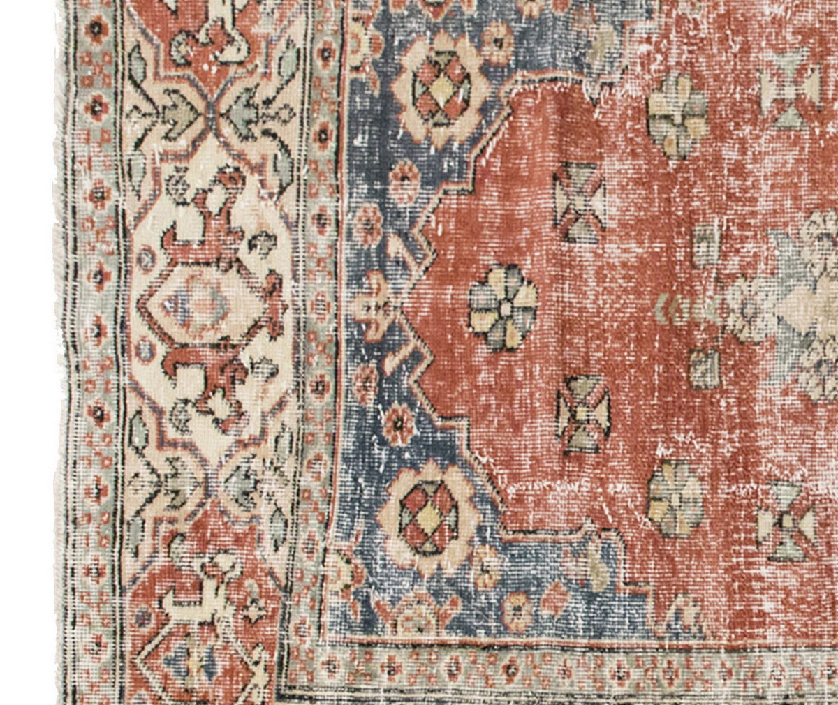 Vintage Rug 3'10" x 6'9" feet 117 x 205 cm