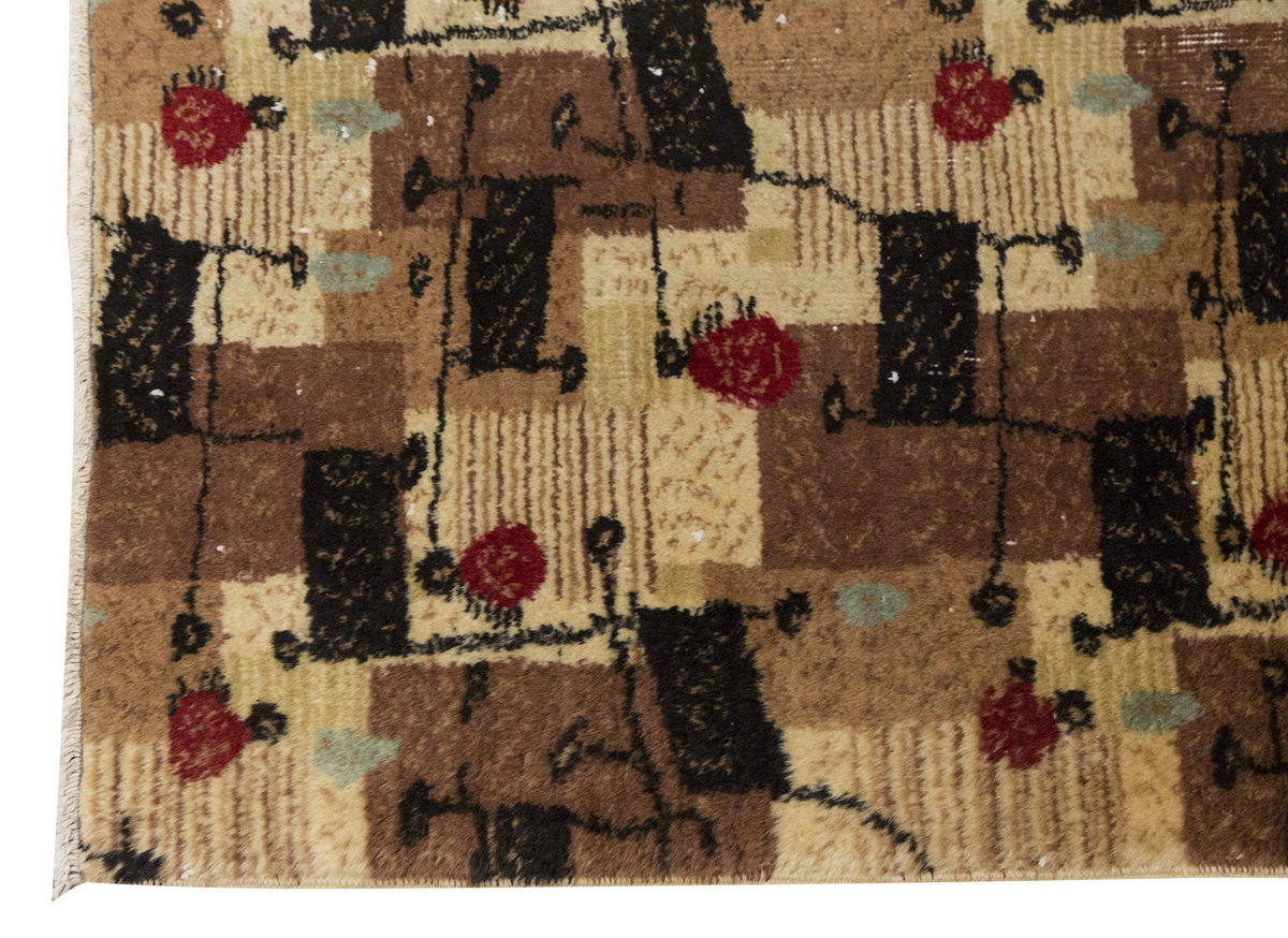 Vintage Rug 3'11" x 5'7" feet 120 x 170 cm