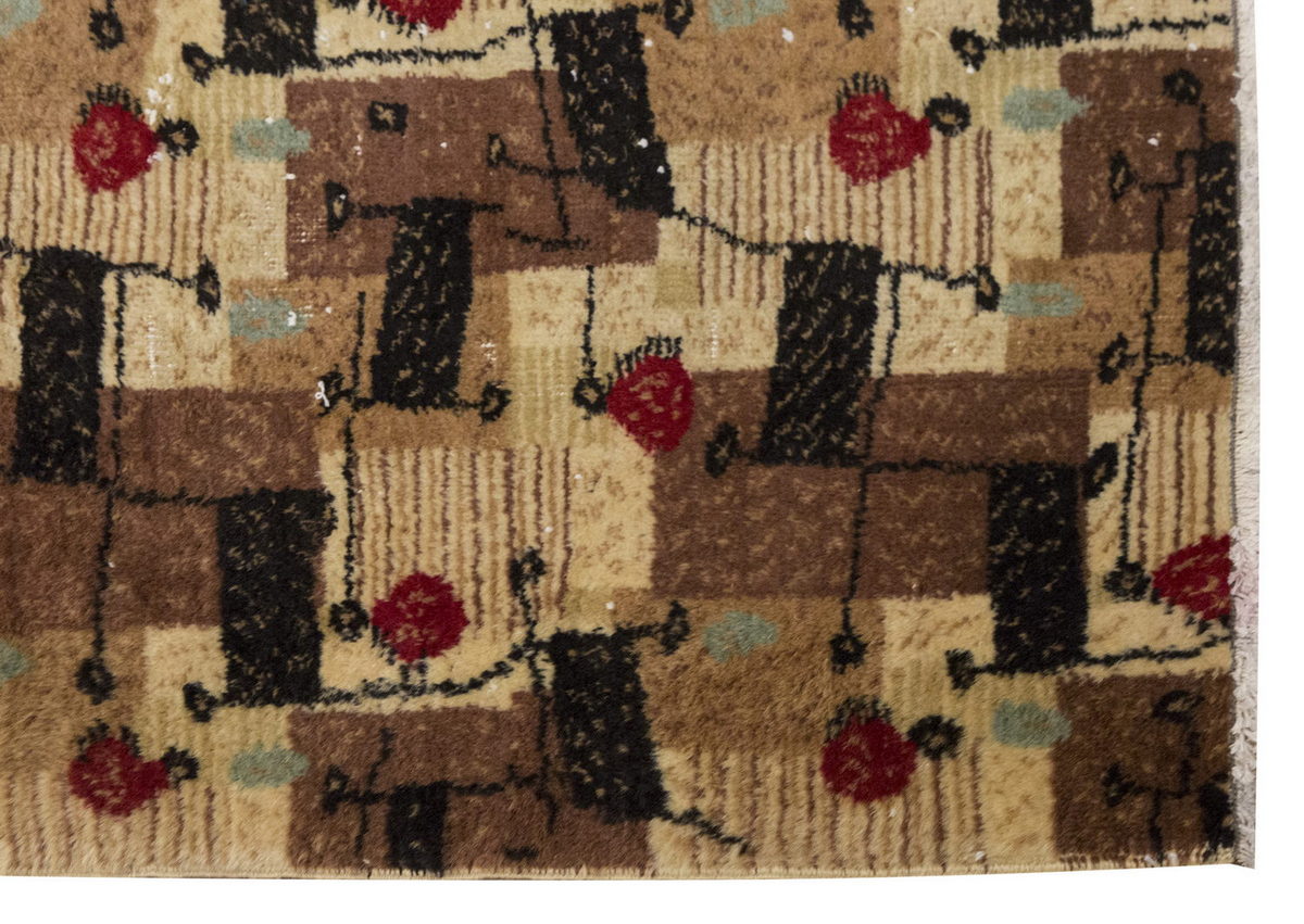 Vintage Rug 3'11" x 5'7" feet 120 x 170 cm