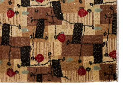Vintage Rug 3'11" x 5'7" feet 120 x 170 cm