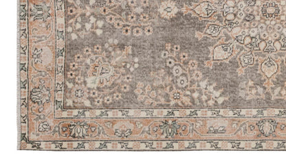 Vintage Rug 3'11" x 6'11" feet 120 x 210 cm