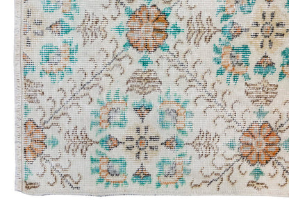 Vintage Rug 3'11" x 6'11" feet 120 x 210 cm