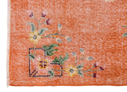 Vintage Rug 3'11" x 6'11" feet 120 x 210 cm
