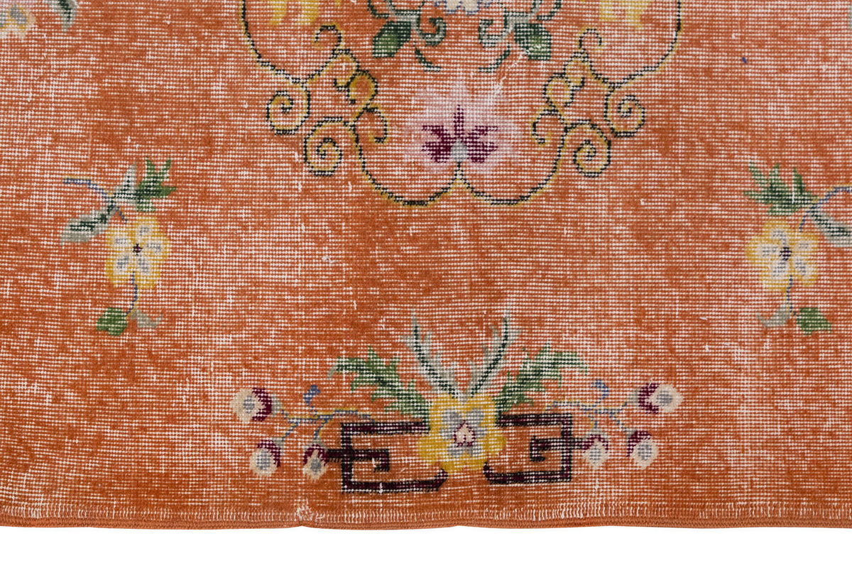 Vintage Rug 3'11" x 6'11" feet 120 x 210 cm