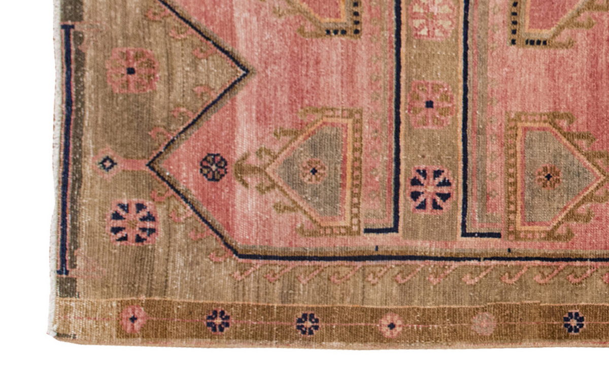 Vintage Rug 3'11" x 7'5 feet 120 x 225 cm