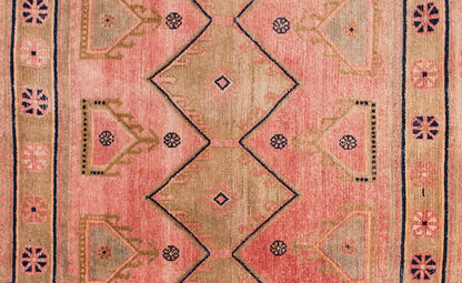 Vintage Rug 3'11" x 7'5 feet 120 x 225 cm