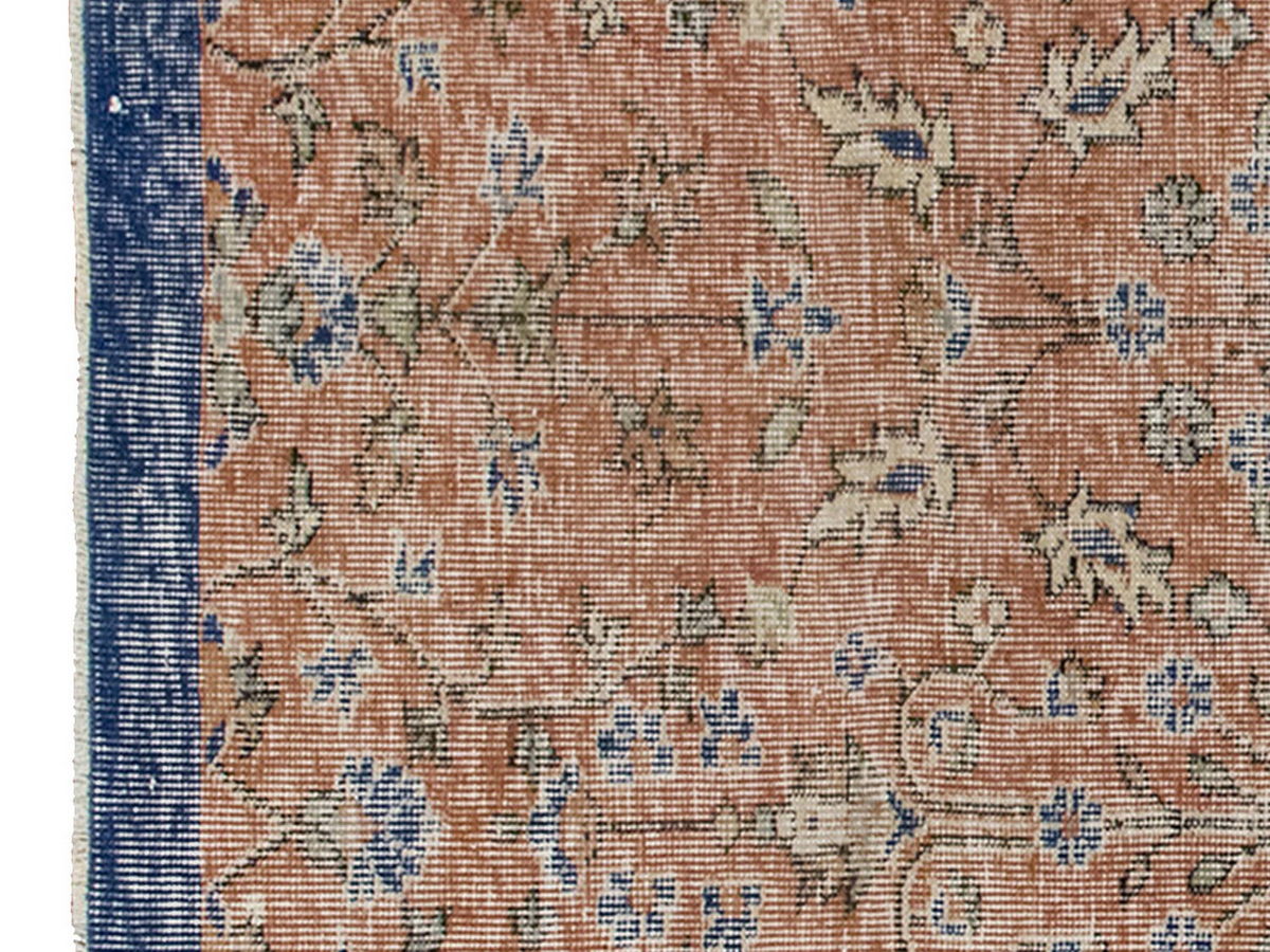 Vintage Rug 3'3" x 6'5" feet 100 x 196 cm