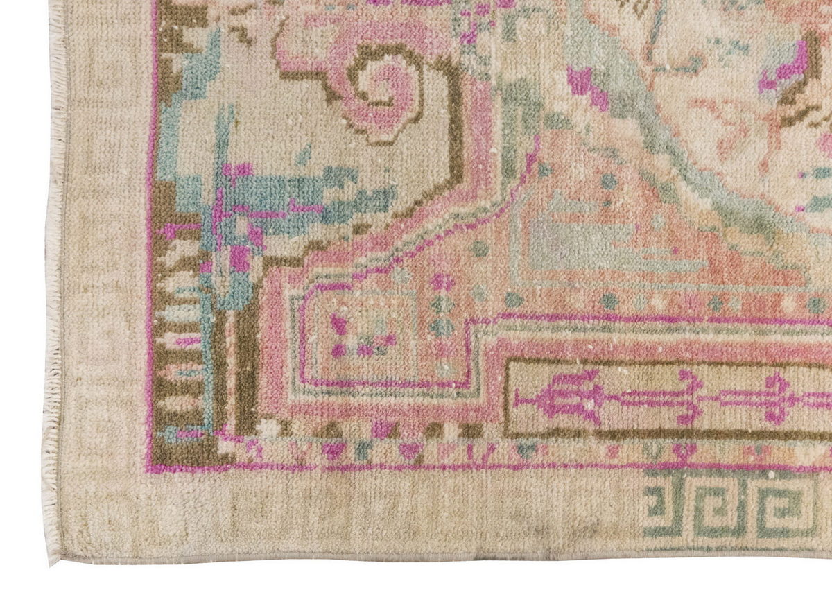 Vintage Rug 3'4" x 5'7" feet 101 x 170 cm