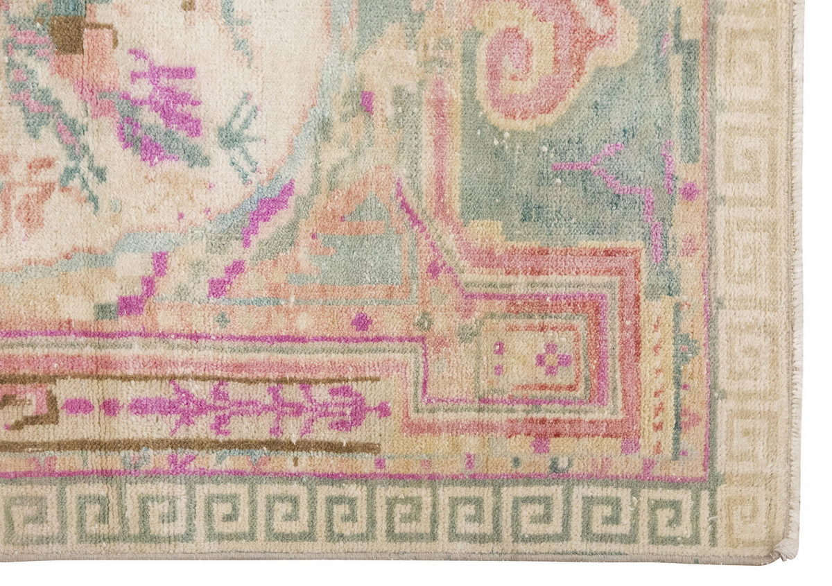 Vintage Rug 3'4" x 5'7" feet 101 x 170 cm