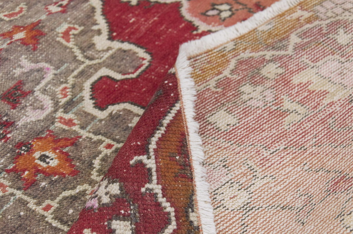 Vintage Rug 3'4" x 6'2" feet 102 x 188 cm
