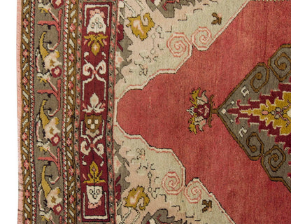 Vintage Rug 3'5" x 5'3" feet  103 x 161 cm