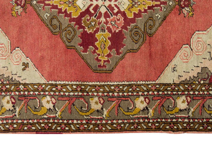 Vintage Rug 3'5" x 5'3" feet  103 x 161 cm