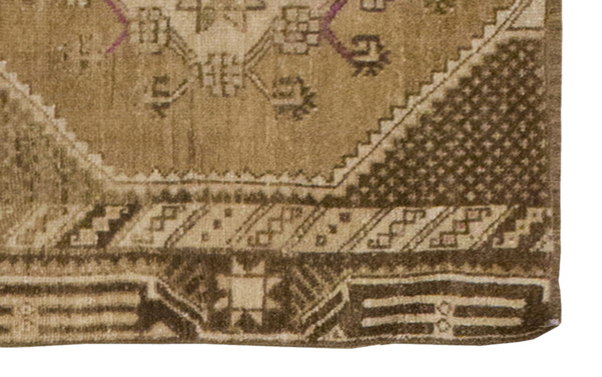 Vintage Rug 3'5" x 5'7" feet 105 x 170 cm