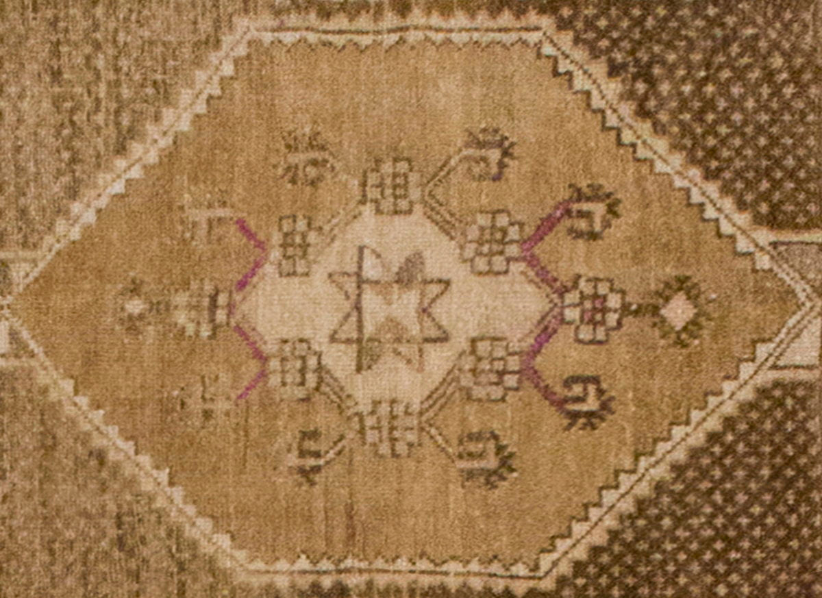 Vintage Rug 3'5" x 5'7" feet 105 x 170 cm