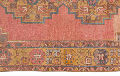 Vintage Rug 3'6" x 5'6" feet 106 x 168 cm