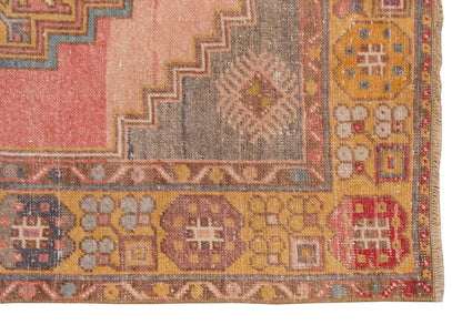 Vintage Rug 3'6" x 5'6" feet 106 x 168 cm