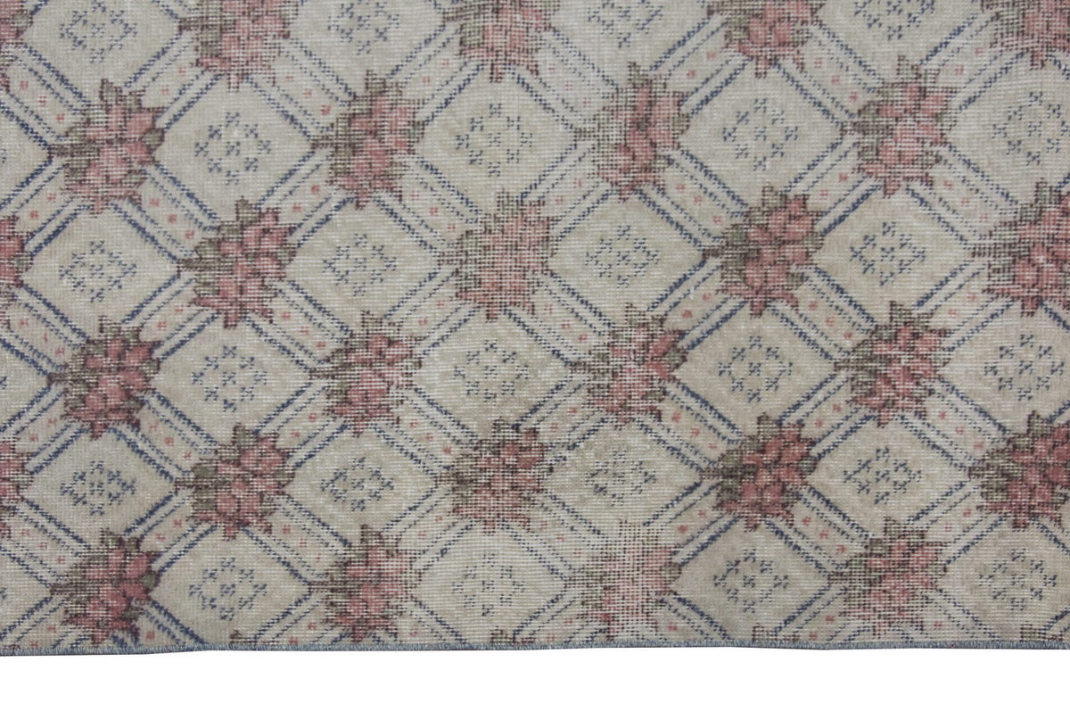 Vintage Rug 3'6" x 6'5" feet  106 x 195 cm