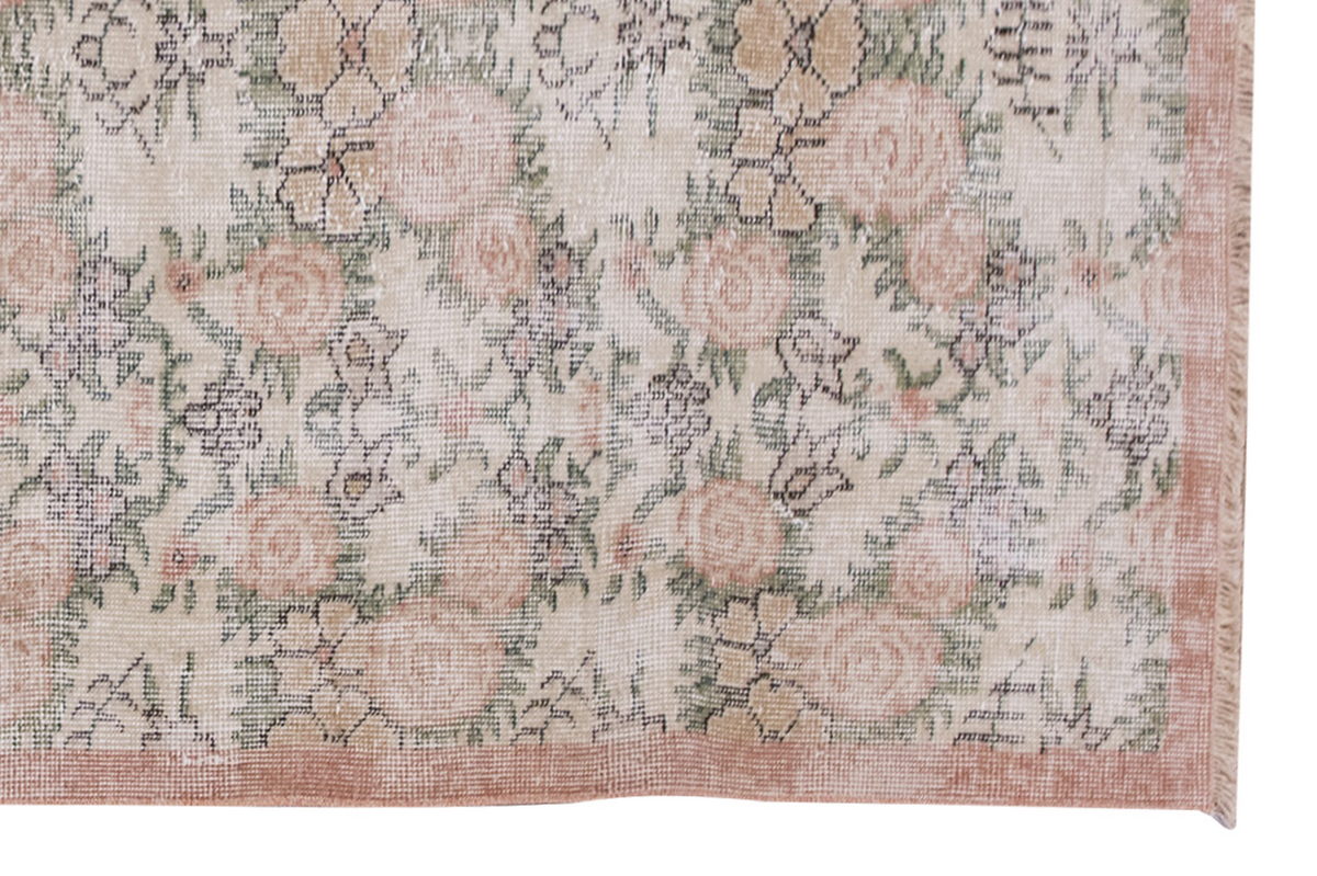 Vintage Rug 3'6" x 6'7" feet 107 x 200 cm