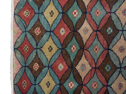 Vintage Rug 4" x 5'1" feet  120 x 155 cm