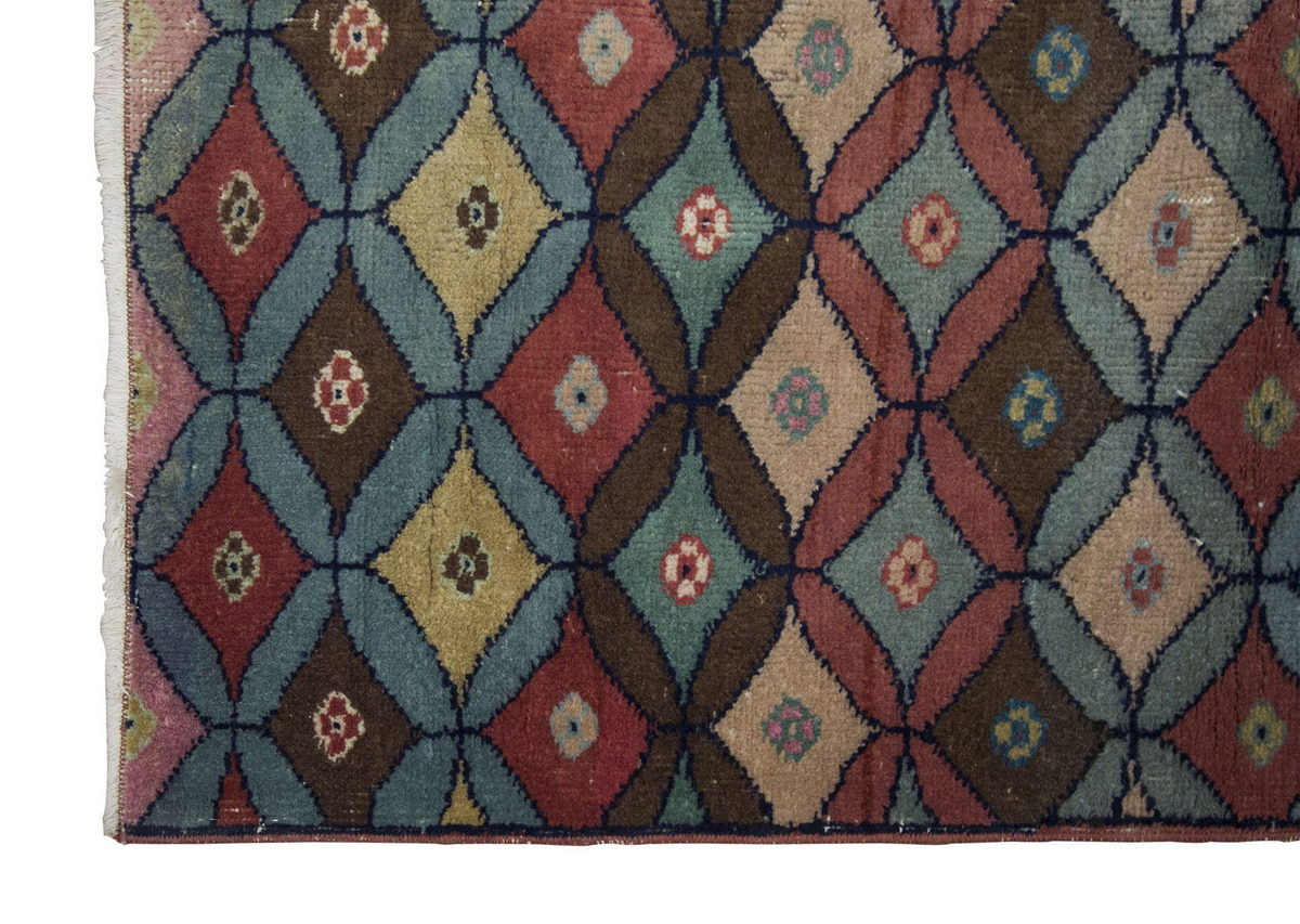 Vintage Rug 4" x 5'1" feet  120 x 155 cm
