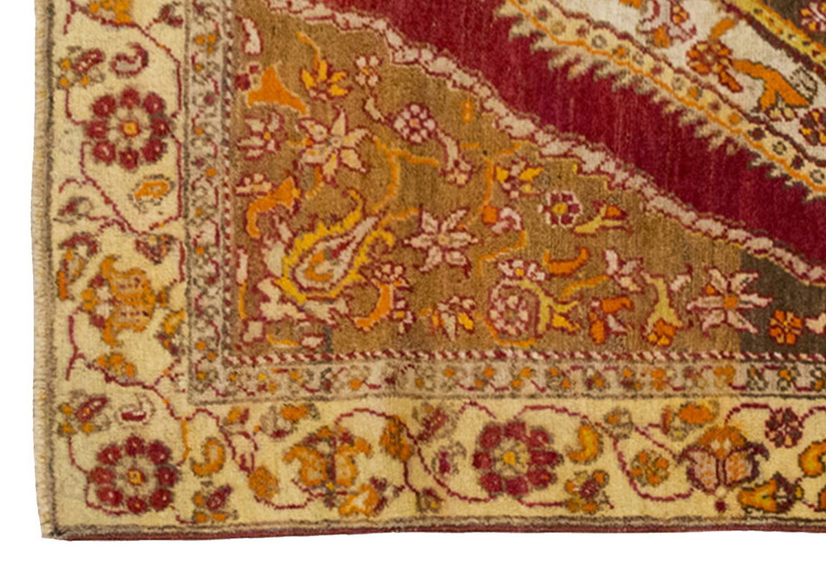 Vintage Rug 3'7" x 5'5" feet 110 x 165 cm