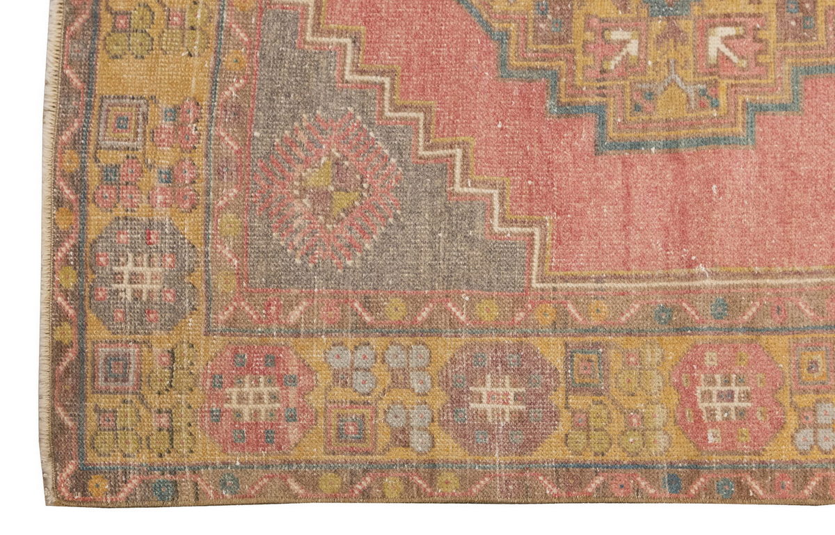 Vintage Rug 3'7" x 5'7" feet 110 x 170 cm