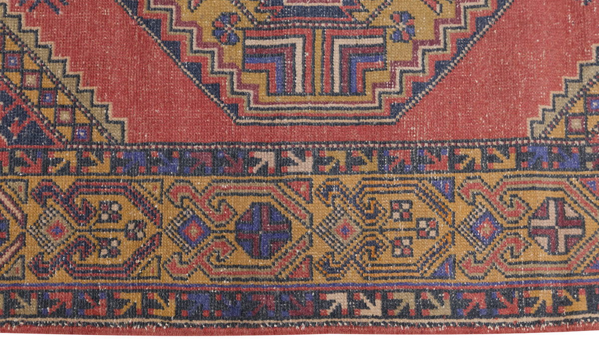 Vintage Rug 3'7" x 5'9" feet 109 x 175 cm