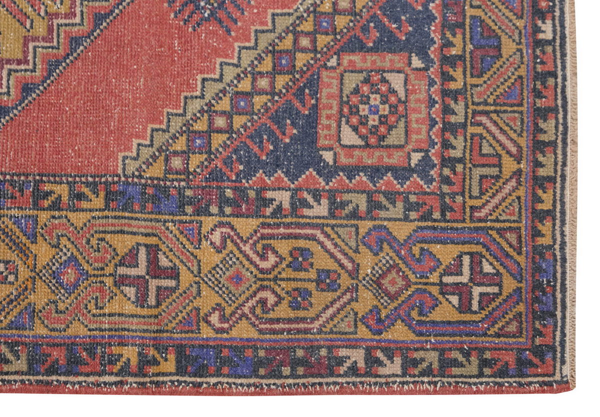 Vintage Rug 3'7" x 5'9" feet 109 x 175 cm