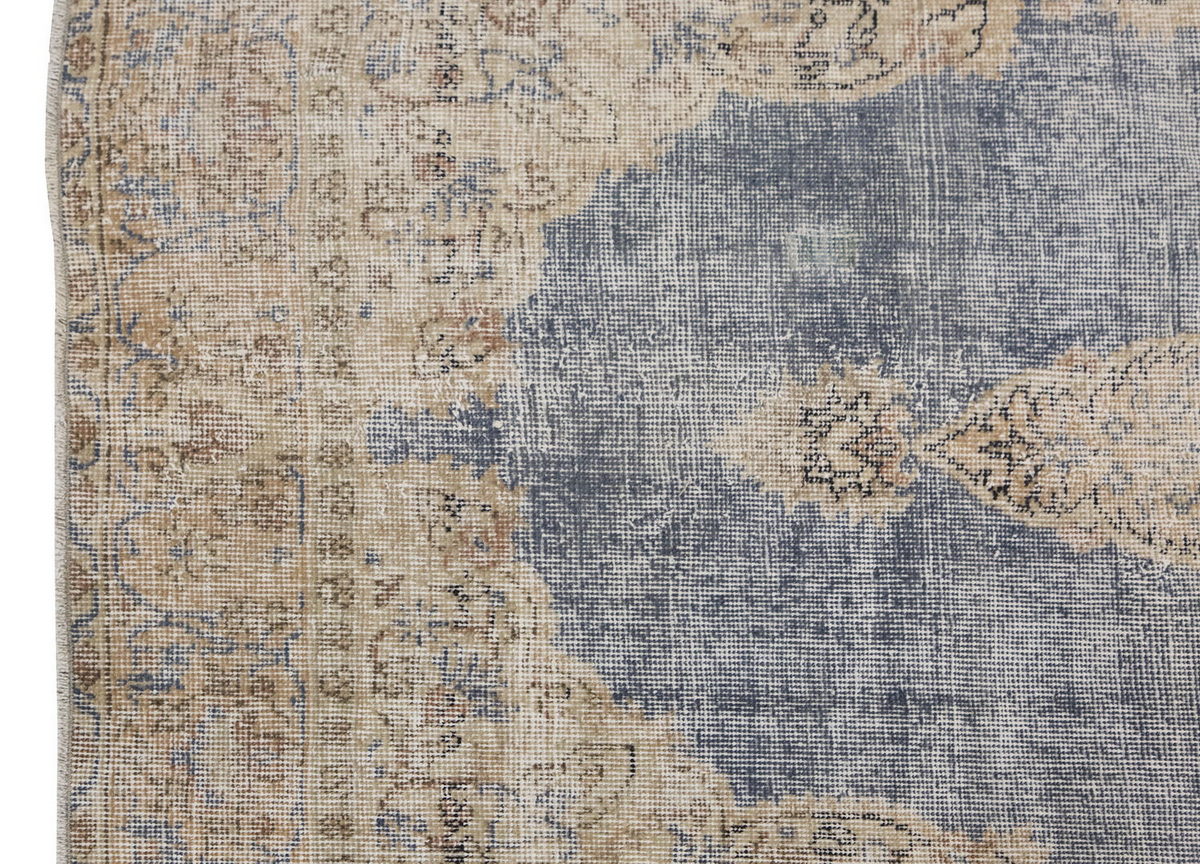 Vintage Rug 3'7" x 7'3" feet 110 x 220 cm